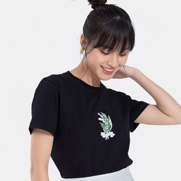 Minimalist Style Classic Shirt Simple but Not Simple